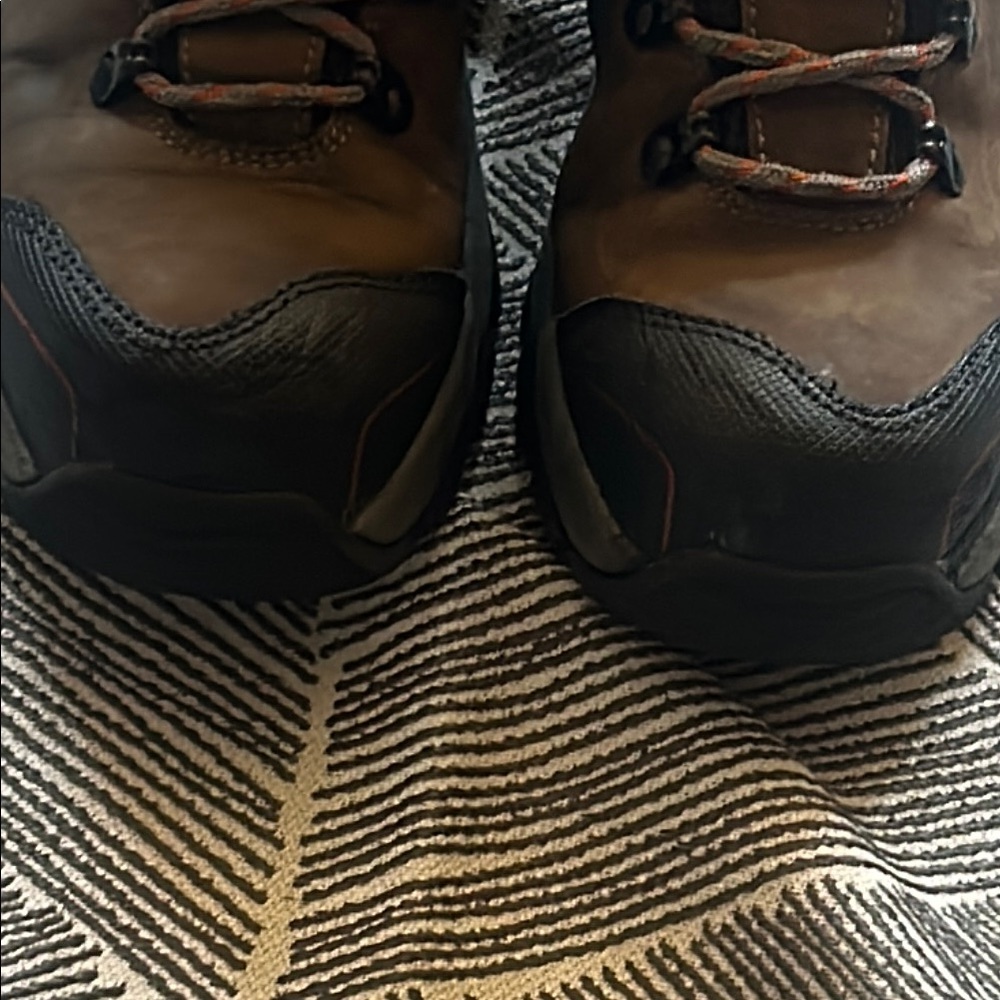 Women’s Brown Hiking Boots - Picture 13 of 15